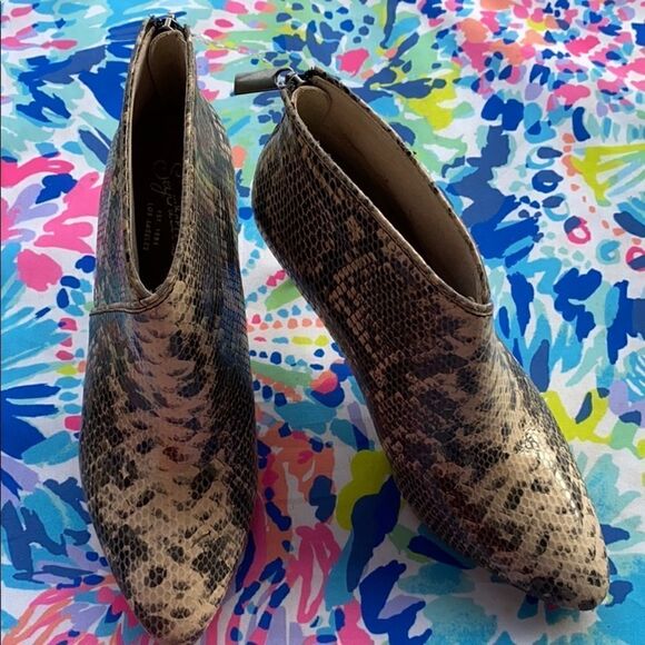 Seychelles Snake Heeled Ankle Boots - Picture 2 of 4